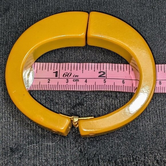Bakelite 1940s Butterscotch Bracelet - Picture 10 of 11